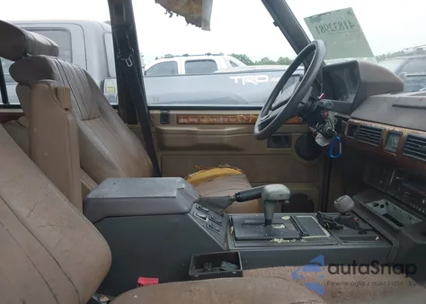 1990 Land Rover Range Rover z USA, uszkodzony, nr VIN SALHV1245LA438059